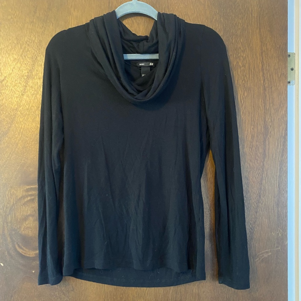 H&M Basic Black Cowl Neck Long Sleeve Shirt size Medium